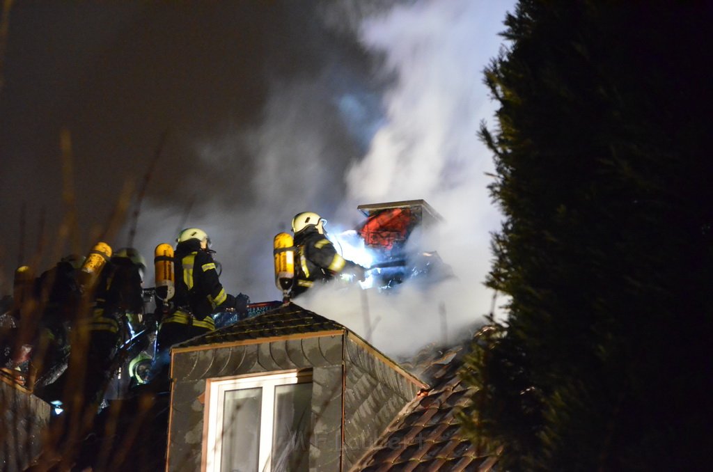 Feuer 2 Koeln Junkersdorf Salzburgerweg P105.JPG - Miklos Laubert